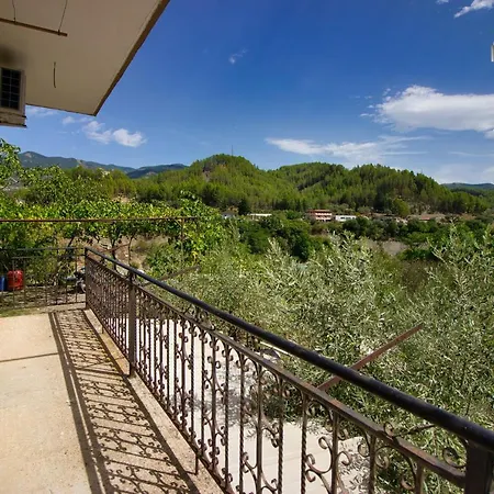 Honey-house “kastrioti” Përmet