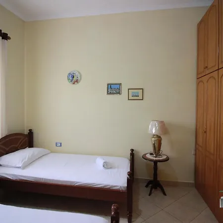 Honey-house “kastrioti” * Përmet