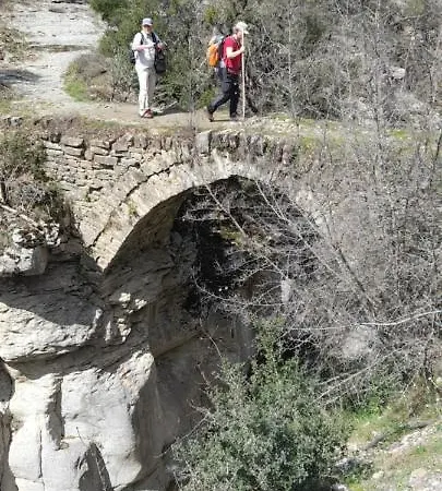 Quarto em Acomodações Particulares Honey-house “kastrioti”