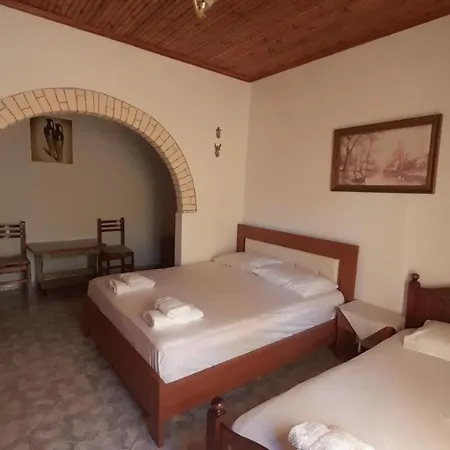Honey-house “kastrioti” Homestay
