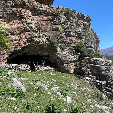 Honey-house “kastrioti” *