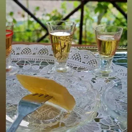 Honey-house “kastrioti” * Permet