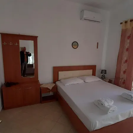 Honey-house “kastrioti” Alloggio in famiglia Përmet