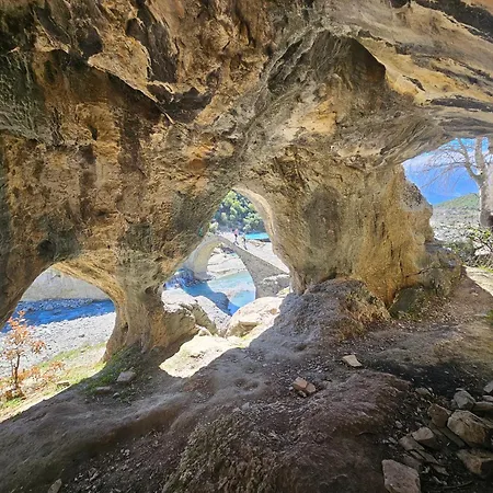 Quarto em Acomodações Particulares Honey-house “kastrioti”