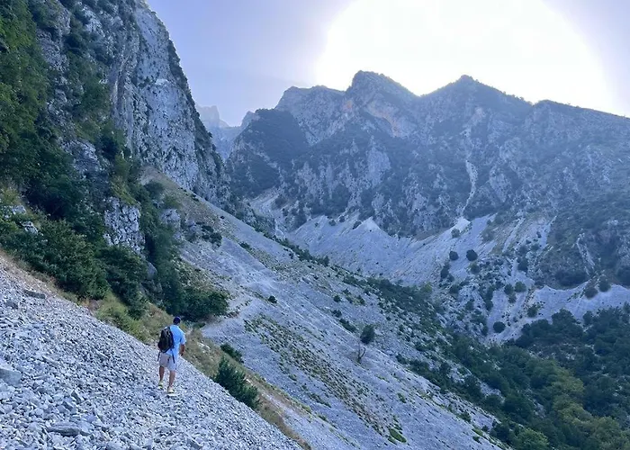 Honey-house “kastrioti” * Përmet