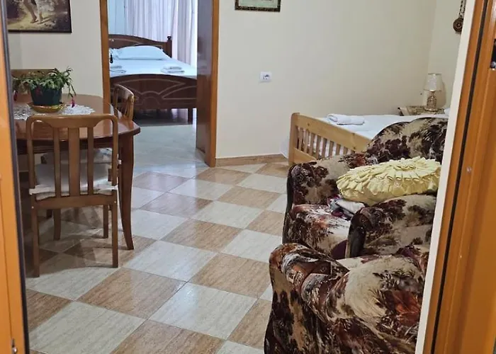 Quarto em Acomodações Particulares Honey-house “kastrioti”