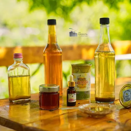 Honey-house Kastrioti Adventures בית אירוח Përmet