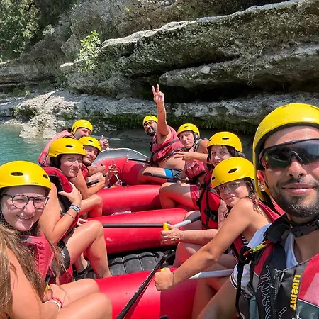בית אירוח Honey-house Kastrioti Adventures Përmet