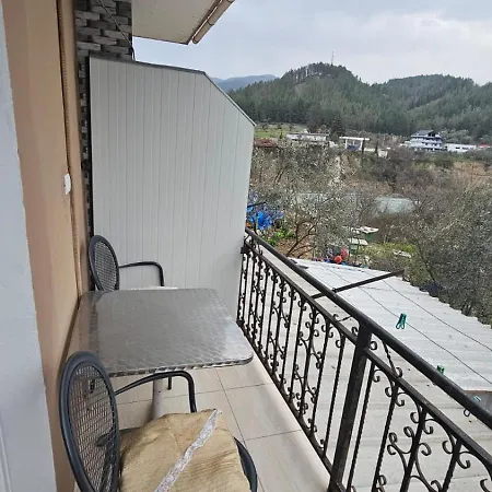 Honey-house Kastrioti Adventures בית אירוח Përmet