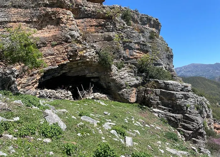 Honey-house “kastrioti” *