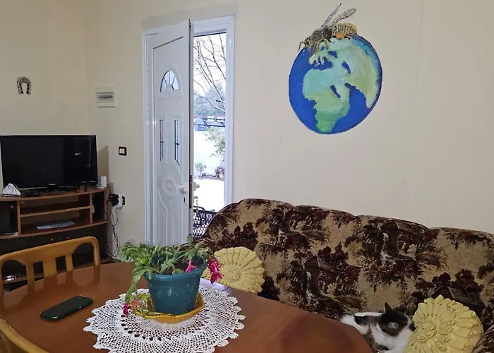 Honey-house “kastrioti” Përmet